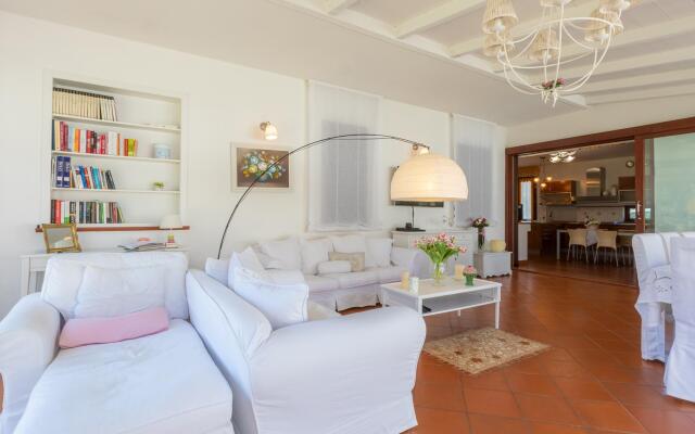 Villa D'Aquino 8+2 in Casarano