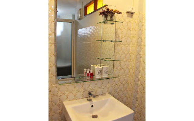 Excellence Villas & Hostel