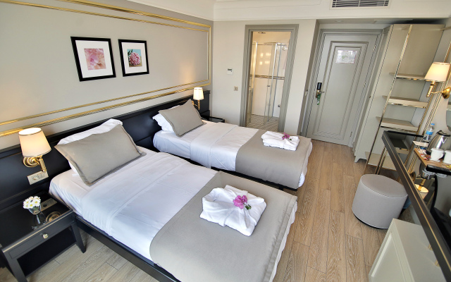 Reo Hotel & Spa