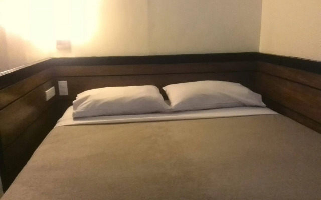 Marcian Business Hotel