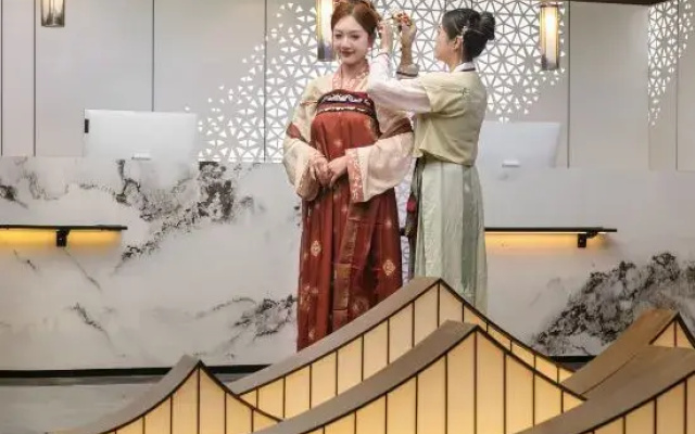 Moshang Light Residence Hotel (Urumqi Midong Wuyue Plaza Branch)