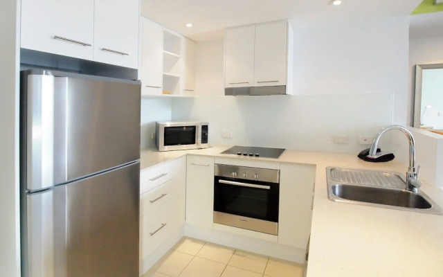 Oaks Townsville Gateway Suites