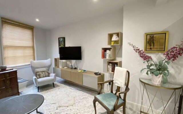 Charming 2-bed Apt With 2 Bathtub Central London