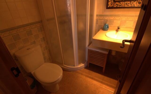 La Higuera Y El Nogal