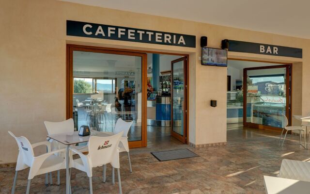 Appartamenti Badus con piscina