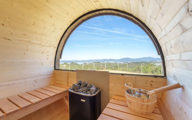 Crystal Villa SHIRAHAMA