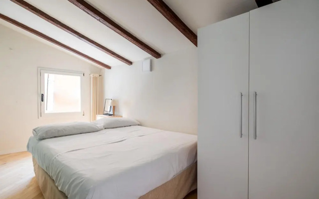 Appartamento al Pratello nel Cuore Pulsante Della Citt