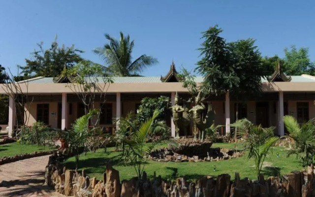 Sky Palace Hotel Bagan