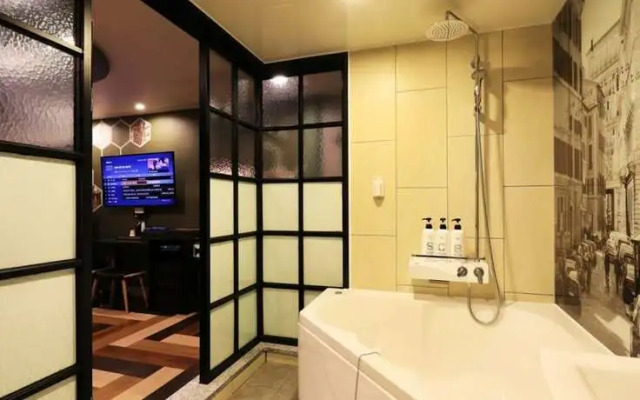 Yeonanbudu Dean Tourist Hotel