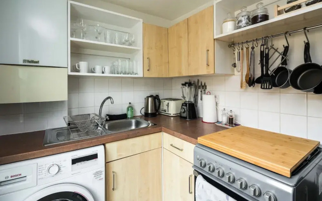 Beautiful Designer Flat in Maida Vale, Sleeps 4