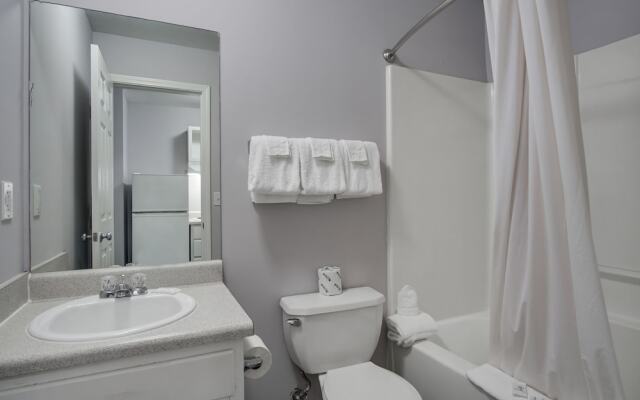 Savannah Suites - Arvada, Colorado