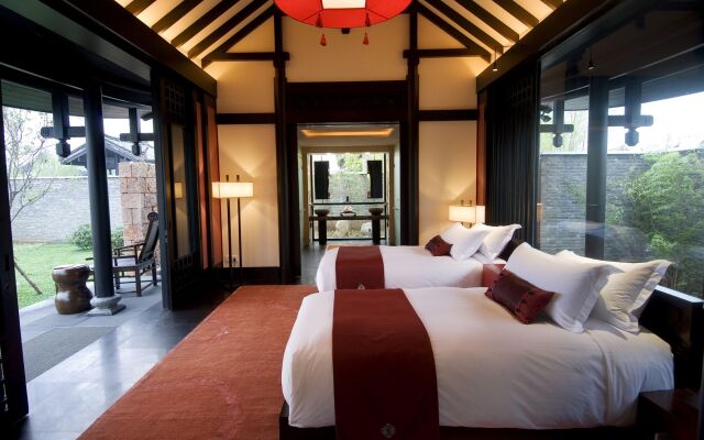 Banyan Tree Lijiang