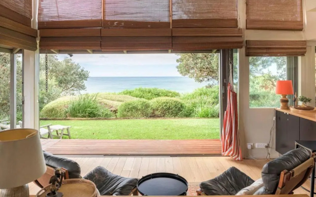 Burra Beach Retreat for Two
