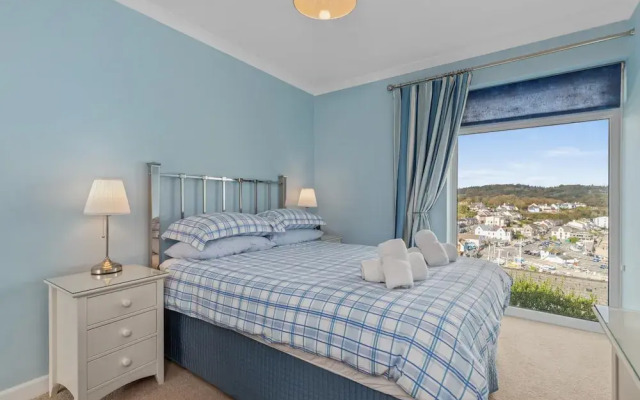 Brynawelon - Wonderful Sea and Harbour Views