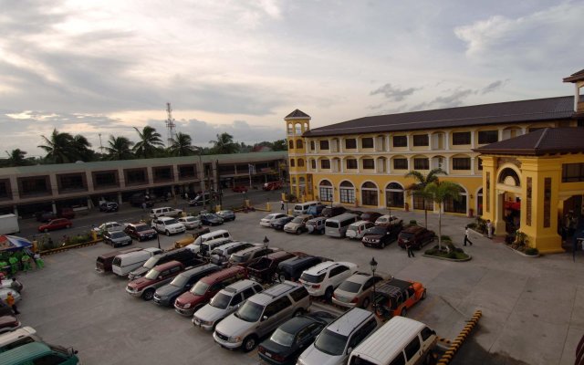 Planta Centro Bacolod Hotel & Residences