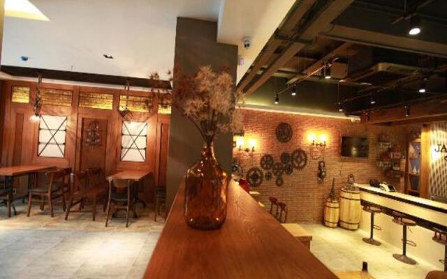 James Joyce Coffetel Wuxi Taihu Square Subway Station Branch