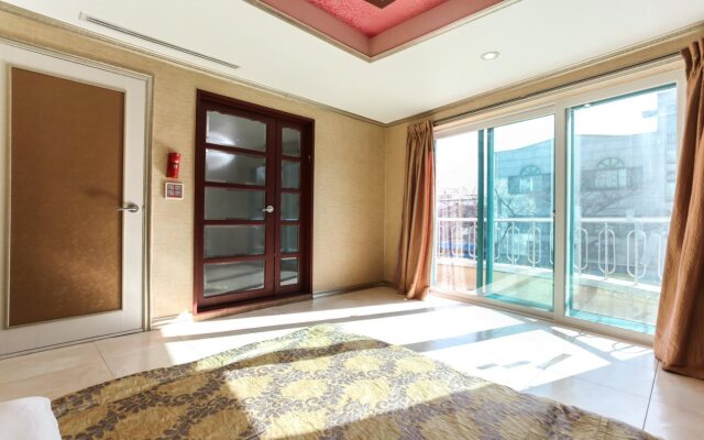Jumunjin Hotel
