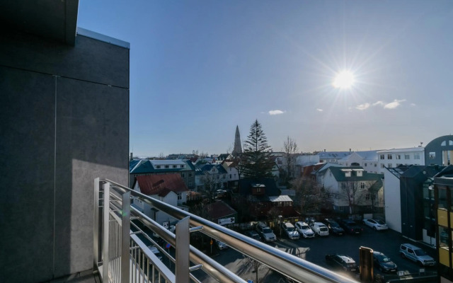 Máni Apartments