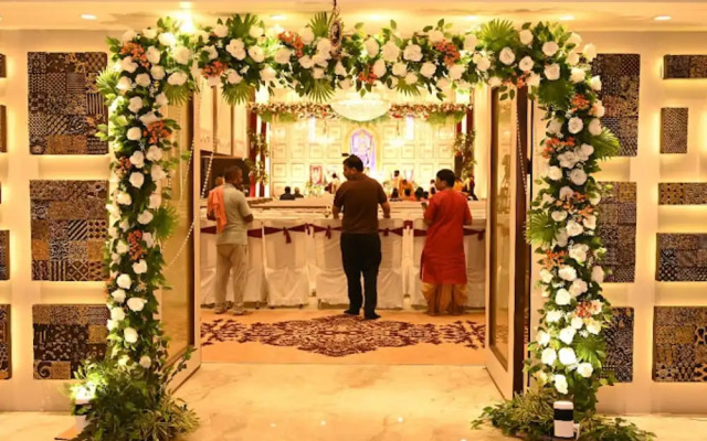 Balaji Palace Kashi