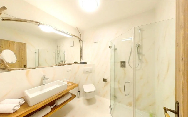 Feuriger Tatzlwurm Berghotel & Spa, BW Signature Collection