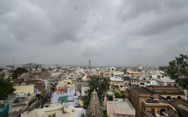 OYO 16914 Hotel Kiran Shree
