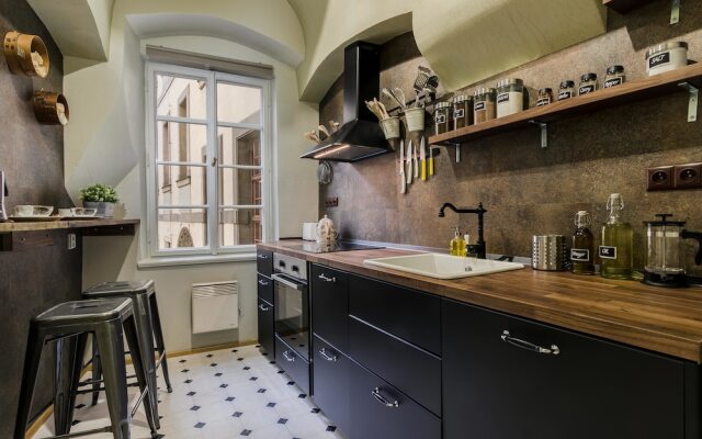 Old Town square APT by Michal&Friends