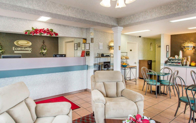 Econo Lodge Dothan West
