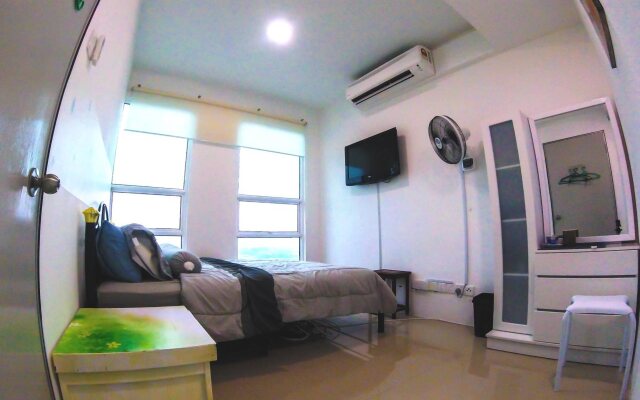 Pool Lagoon Subang