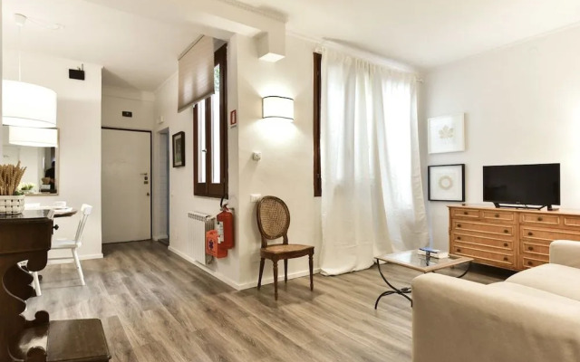 Pantheon View from Terrace Apartment