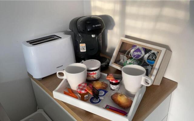 Petit cocon proche gare et commerces