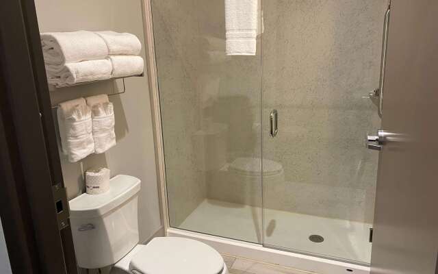 Baymont Inn & Suites by Wyndham Madison