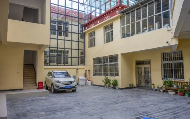 Yunmeng Oxygen Supply Hotel