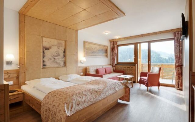 Molaris Lodge