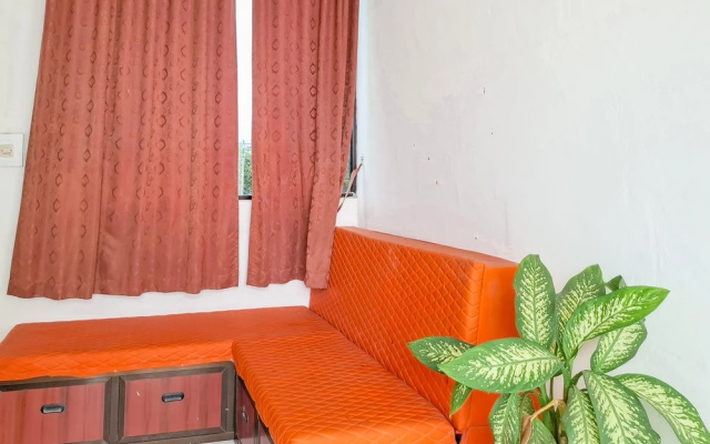 RedDoorz Syariah @ Griya Wahid Alun Alun Batang – Guest Rooms – Batang