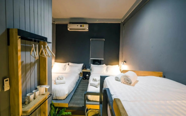 Zeds Hostel Bangkok