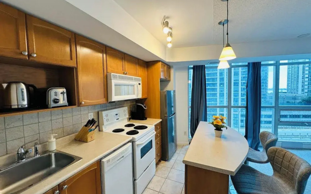 The Yonge Boutique Suites