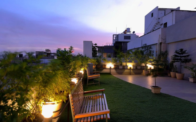 Hotel Sifat International