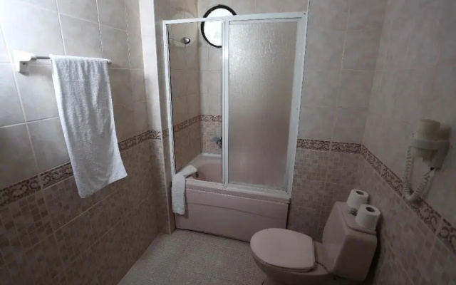 Tuntas Suites Altinkum