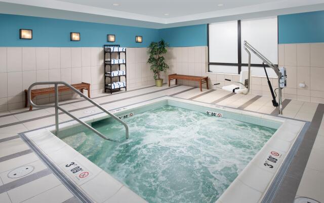 Holiday Inn Express Boston North-Woburn by IHG