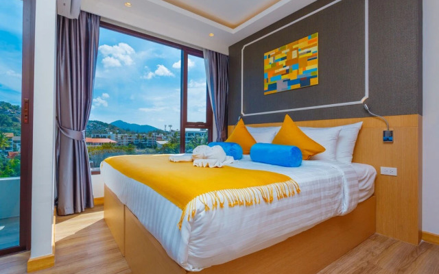 The Aristo Beach Front 713 by Holy Cow