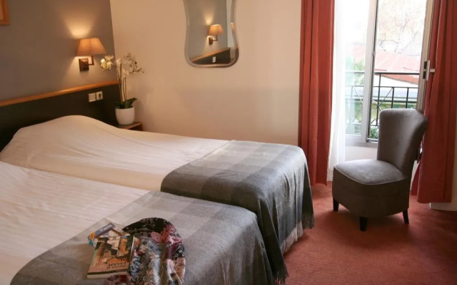 Hotel Denfert Montparnasse