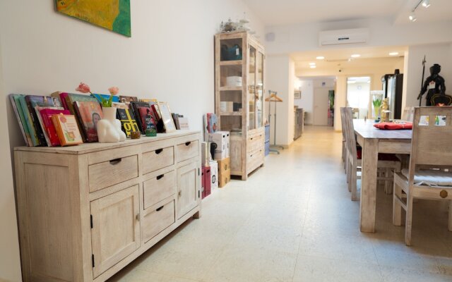 The White Knight Premium Boutique Hotel