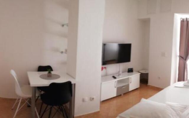 Studio apartman Zana