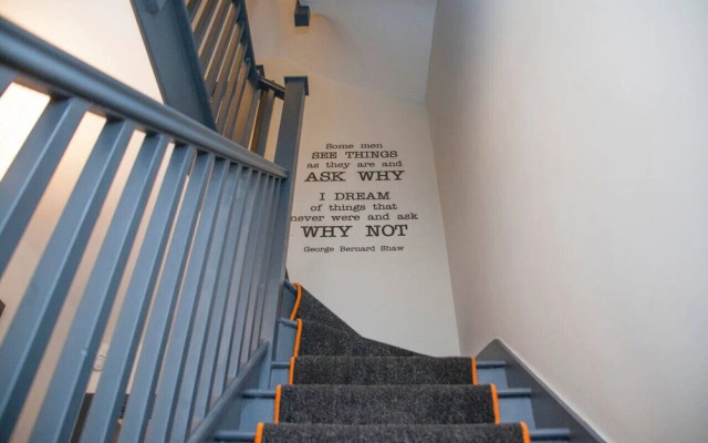 Higgihaus 3a Sleeps 4  Monday - Friday