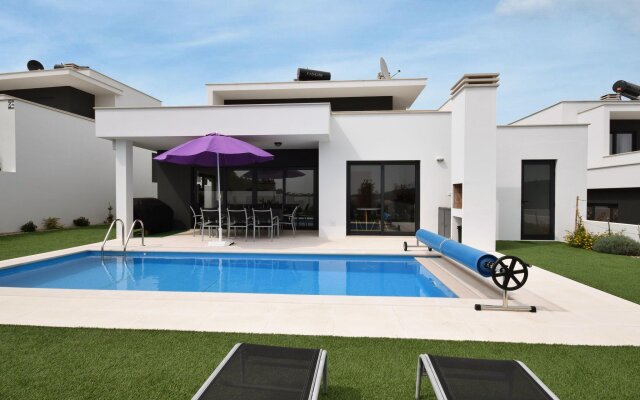 Modern Villa With Private Swimming Pool