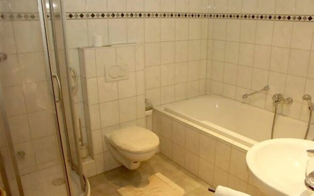 Hotel Weinhaus Grebel