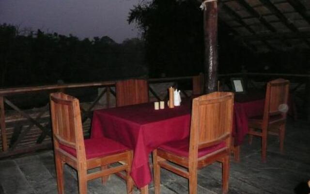 Rhino Lodge Bardia