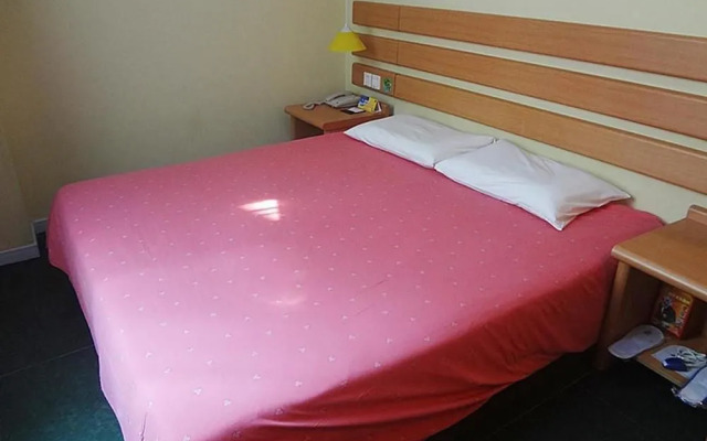 Home Inns Shanghai Quyang Business Center Dabaishu Subway Station Branch