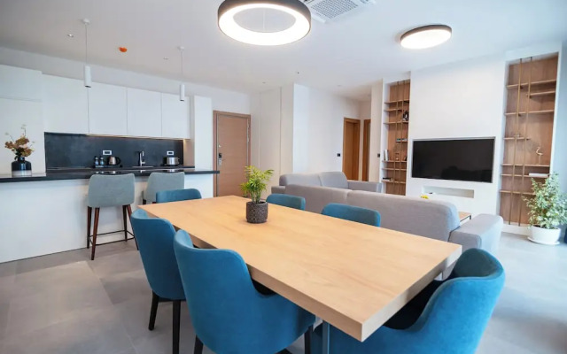 Royal Blue Resort & Residence