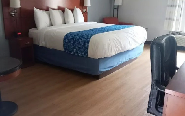 Travelodge by Wyndham Petersburg